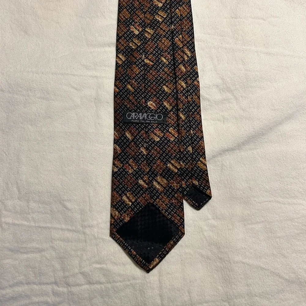 Classic Black and Gold Patterned Men's‎ Tie